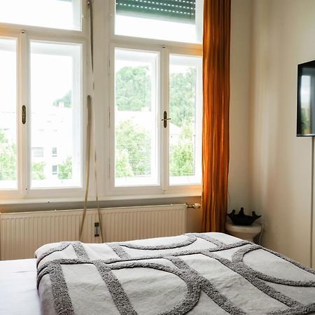 Stilvolles Apartment Im Zentrum - Free Parking Graz Buitenkant foto
