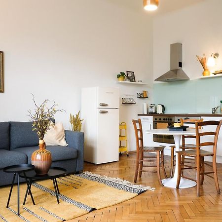 Stilvolles Apartment Im Zentrum - Free Parking Graz Buitenkant foto