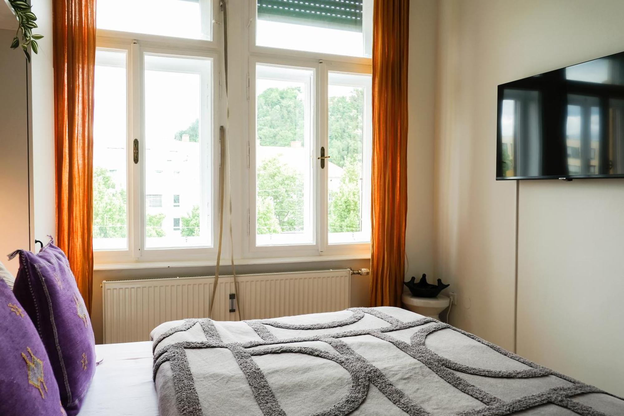 Stilvolles Apartment Im Zentrum - Free Parking Graz Buitenkant foto